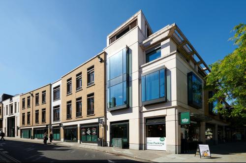 One Eton Street, Richmond, TW9