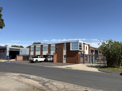 Unit B4 & Unit B5, Telford Road, Bicester, OX26