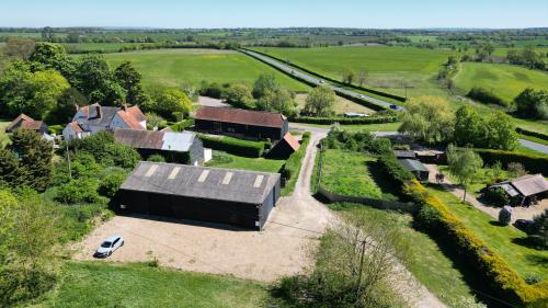Unit 1 Hands Farm, Radley Green Road, Radley Green, Ingatestone, CM4