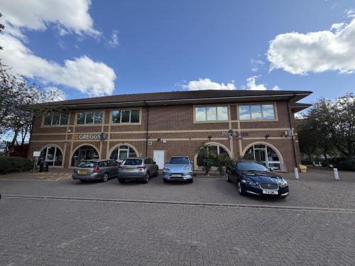 1 Gatehouse Way, Aylesbury, HP19