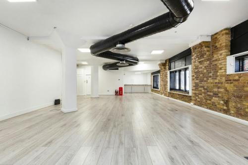 1 Telfords Yard, 6-8 The Highway, Wapping, London, E1W