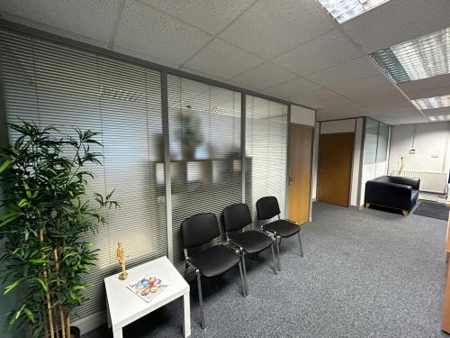 Unit 72, Shrivenham Hundred Business Park, Majors Road, Watchfield, SN6