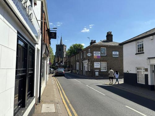 30 & 32 Church Street, Rickmansworth, WD3