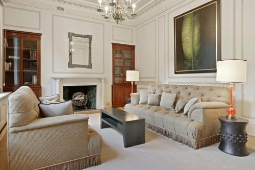 4 Curzon Square, Mayfair, London, W1J