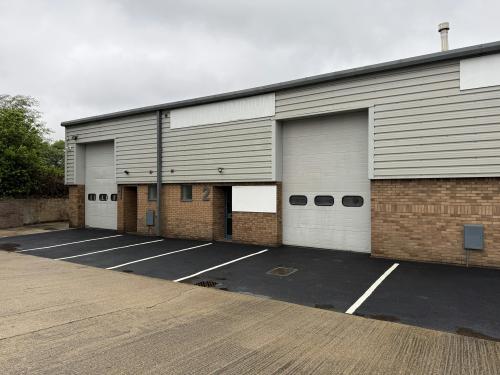 Unit 1-2 Park Gate, Park Gate Business Centre, Chandlers Way, Southampton, SO31
