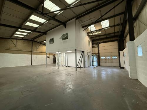 Unit 1-2 Park Gate, Park Gate Business Centre, Chandlers Way, Southampton, SO31