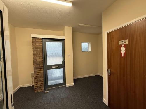 Unit 1-2 Park Gate, Park Gate Business Centre, Chandlers Way, Southampton, SO31