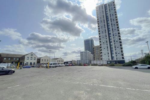 14,568 Sq Ft Open Storage, Scrubs Lane, Harlesden, London, NW10