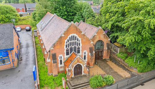 94 London Road, Bagshot, GU19