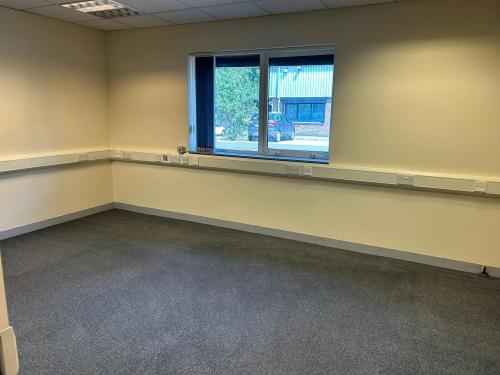 Unit 10, Blackbushe Business Park, Aragon Road, Yateley, GU46