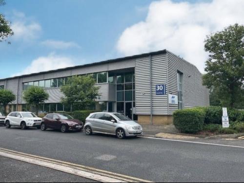 30 Riverside Way, Uxbridge, UB8