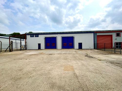 9a,9b & 10 Granville Way, Bicester, OX26