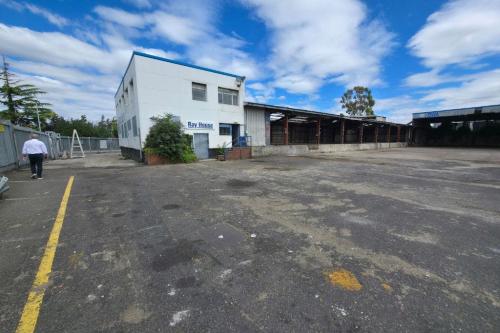 1 Acre, Gallions Close, Barking, IG11