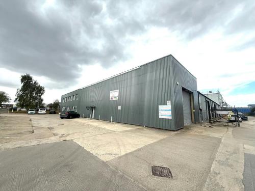 Unit 1, Greenbridge Centre, Greenbridge Road, Swindon, SN3