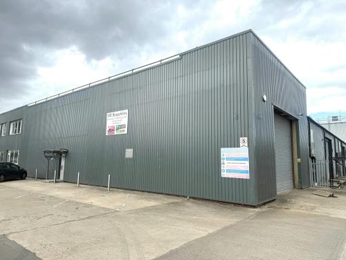 Unit 1, Greenbridge Centre, Greenbridge Road, Swindon, SN3