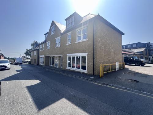 6&10, Moxon Street, Barnet, EN5