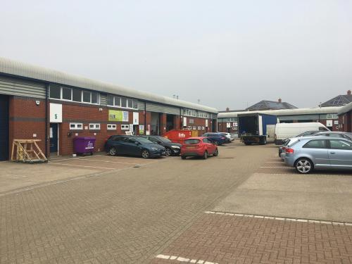 Unit 5, Vale Industrial Centre, Southern Road, Aylesbury, HP19