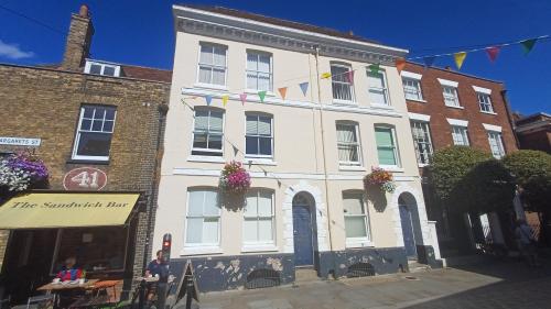 40, St Margaret's Street, Canterbury, CT1