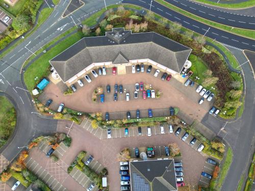 Grove Park, 1 Penman Way, Leicester, LE19