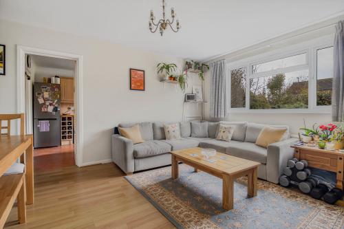36 Queens Close, Harston, Cambridge, CB22