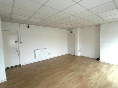 Suites 6A Padhlme Road East, 6B & 6D Belgic Square, Peterborough, PE1