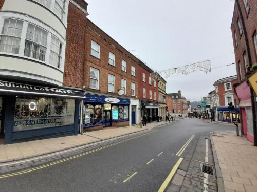 88/89 High Street, Winchester, SO23