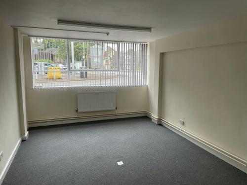 4 The Quadrant & Manor Court, Coventry, CV1