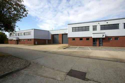 Unit 8, Heron Industrial Estate, Basingstoke Road, Spencers Wood, Reading, RG7