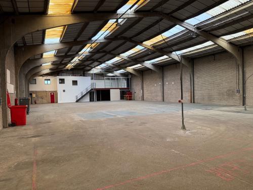 R2, Northfleet Industrial Estate, Lower Road, Northfleet, Gravesend, DA11