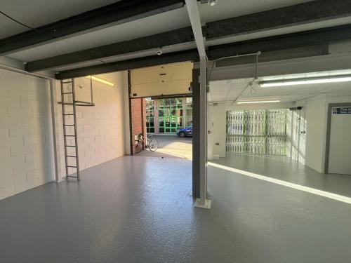 Unit 29-30, The Talina Centre, Fulham, London, SW6