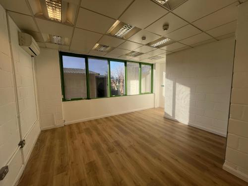 Unit 29-30, The Talina Centre, Fulham, London, SW6