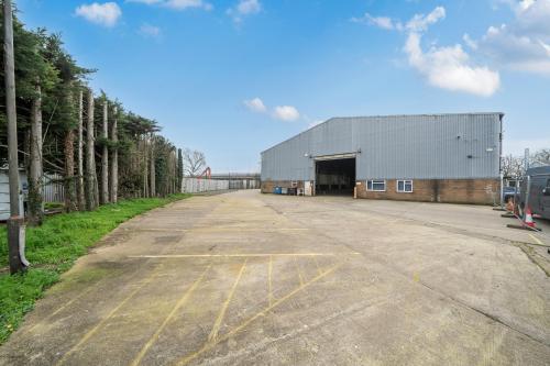 100 Colindeep Lane, Colindale, London, NW9