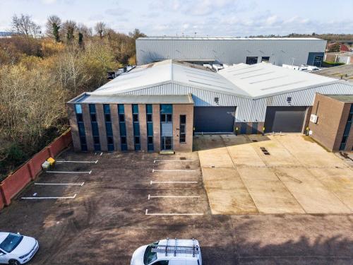 Units 3 & 4, Bracknell Business Centre, Downmill Road, Bracknell, RG12