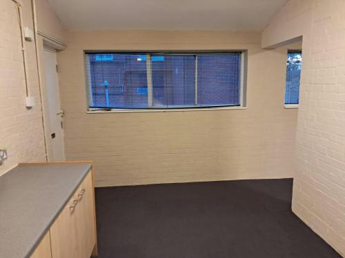 114-115 Liscombe, Birch Hill, Bracknell, RG12
