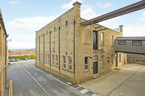 Fabric House, Holly Park Mills, Woodhall Lane, Caverley, Leeds, LS28