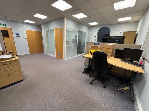 15 & 16, Talisman Business Centre, Duncan Road, Park Gate, Southampton, SO31