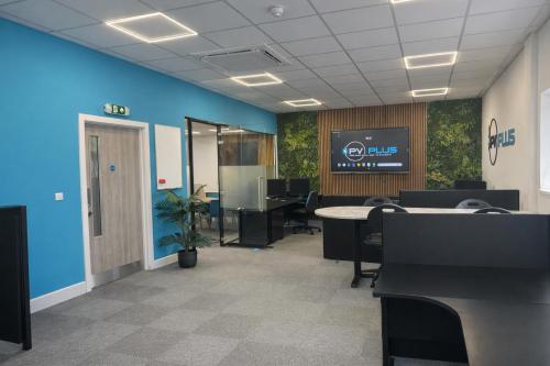 Unit 9, Winchester Hill Business Park, Winchester Hill, Romsey, SO51