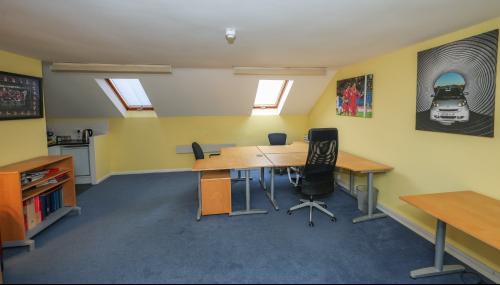 Unit 11, Cwrt Y Parc, Parc Ty Glas, Llanishen, Cardiff, CF14