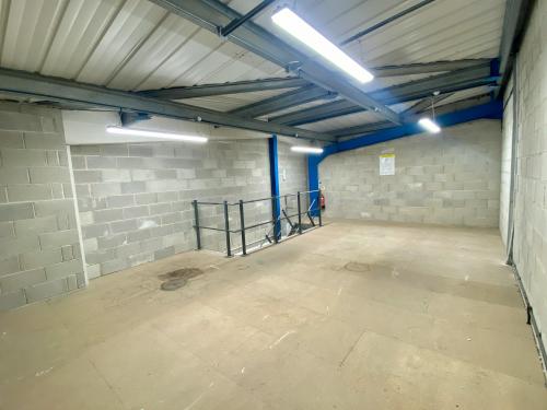 Unit 16, The Bell Centre, Newton Road, Crawley, RH10