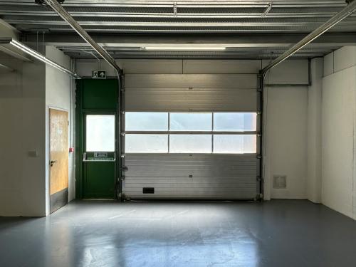 Unit 14, County Park, Shrivenham Road, Swindon, SN1