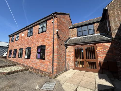 102-104 High Street, Great Missenden, HP16