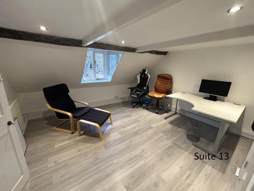 Suites 12 & 13, 86 Easton Street, High Wycombe, HP11