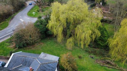 Oaklea Court, High Street, Hartfield, TN7