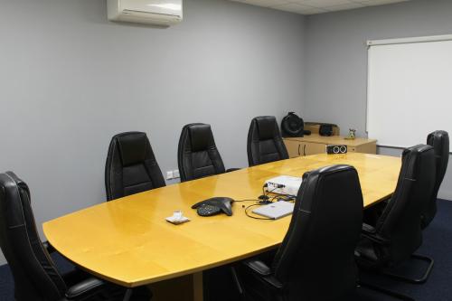 Unit 11 Devonshire Court, Mead Lane, Hertford, SG13
