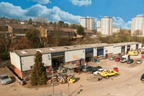 Unit 2, Northend Trading Estate, Northend Road, Erith, DA8
