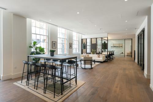 8 Sackville Street, Mayfair, London, W1S