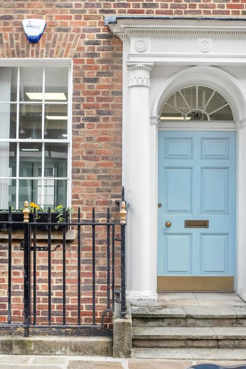 30 Ely Place, Farringdon, London, EC1N