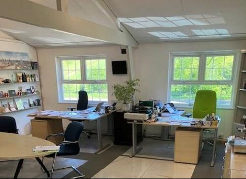 Unit 10/10C, North's Estate, Old Oxford Road, Piddington, High Wycombe, HP14