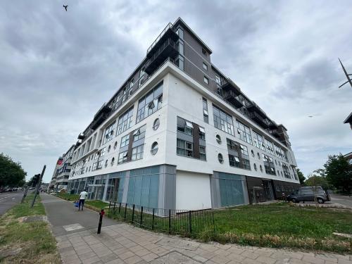 Paramount Building, Princes Street, Swindon, SN1