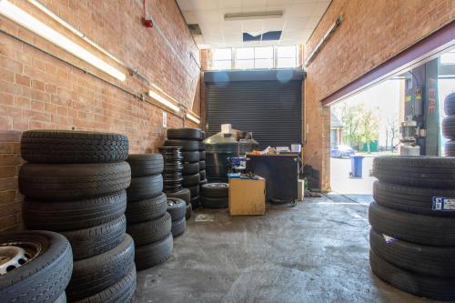 Garage Units, Leeds East Airport, Leeds, LS24